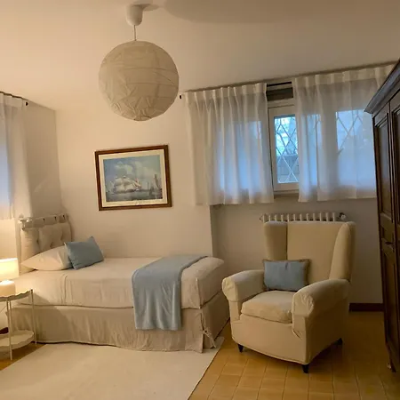 La Casa In Pineta Di Fronte Al Mare 아파트 *