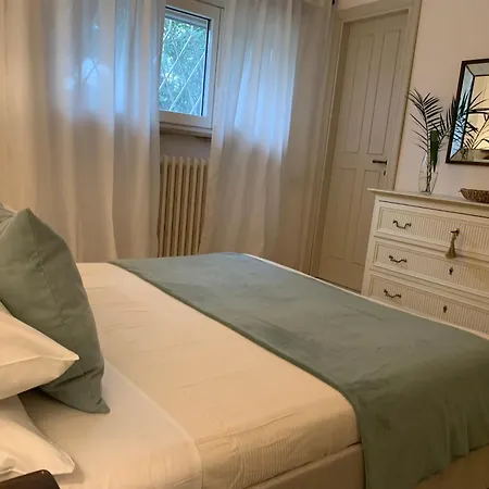 La Casa In Pineta Di Fronte Al Mare 아파트 *