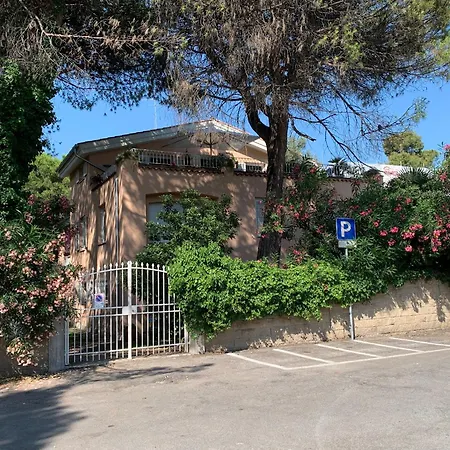 La Casa In Pineta Di Fronte Al Mare *